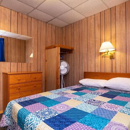 Bel Air Cottages And Motel 萨波海滩 外观 照片