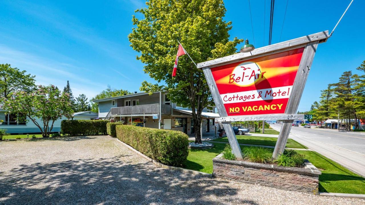 Bel Air Cottages And Motel 萨波海滩 外观 照片