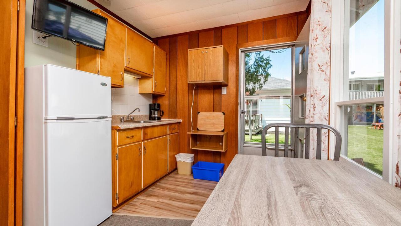Bel Air Cottages And Motel 萨波海滩 外观 照片
